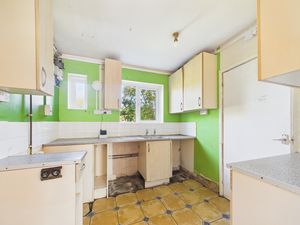 Kitchen- click for photo gallery